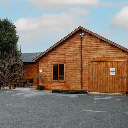Spacious Cabin Evcharger And Free Parking Near Cambridge エクステリア 写真